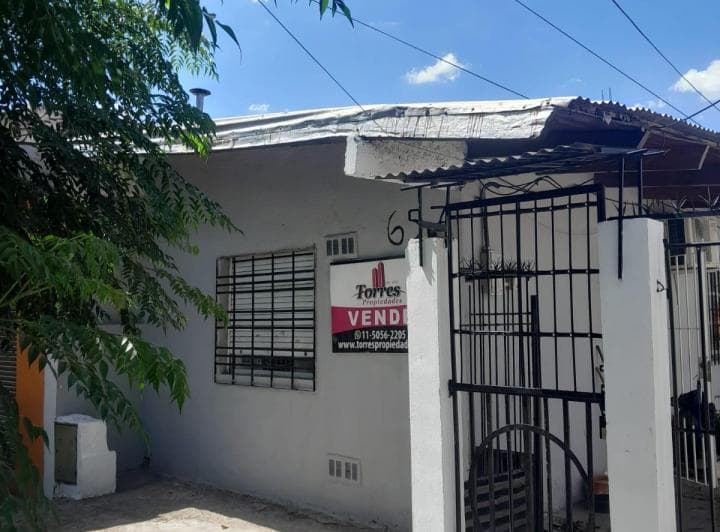 Excelente Oportunidad Para Inversores. Tres Viviendas en un Mismo Lote - 3