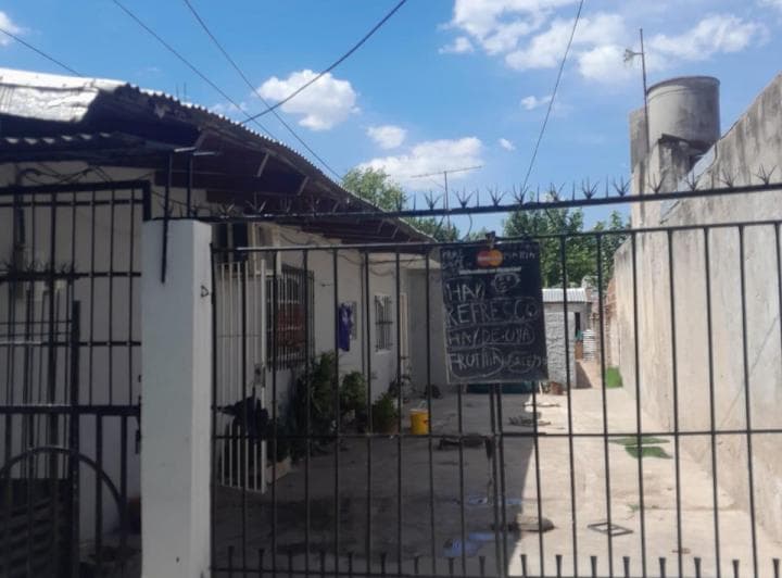 Excelente Oportunidad Para Inversores. Tres Viviendas en un Mismo Lote - 4