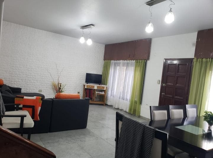 Casa Tres Dorm. Venta Ituzaingo Norte - 2