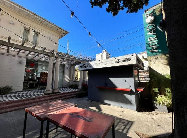 Local. | Rivadavia Al 400 - 2