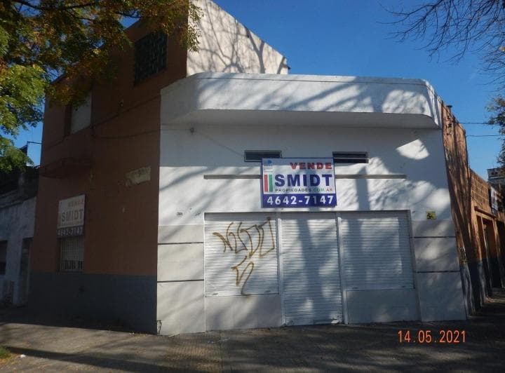 Venta Casa con 2 Locales - 2