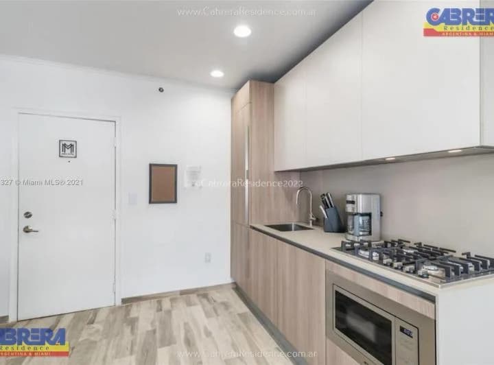 Departamento - Miami - Dade - 5