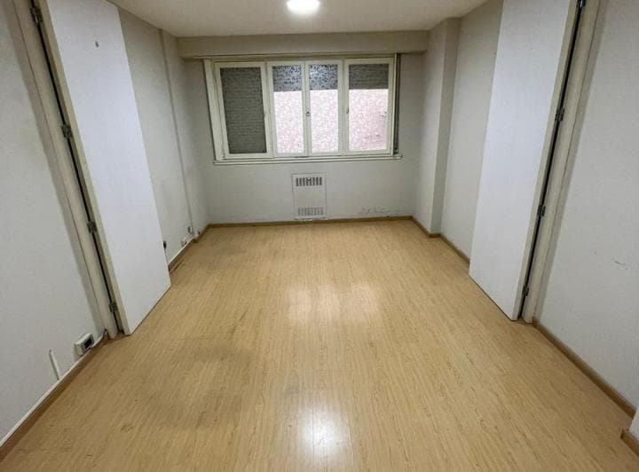 Oportunidad! Oficina a La Calle en Venta Zona Centro - 5