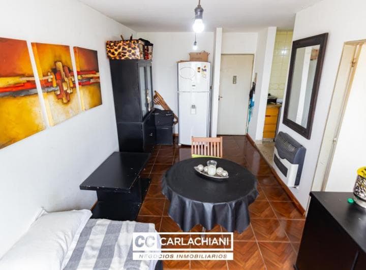 Venta Moreno y Tucumán - 1 Dormitorio - 3