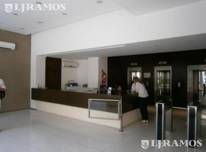 Alquiler de Oficina de 480 m² en San Telmo - 4