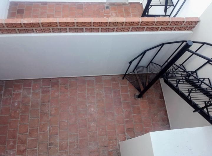 Paysandu Al 400. Casa en Dos Plantas con Patio y Cochera - 3
