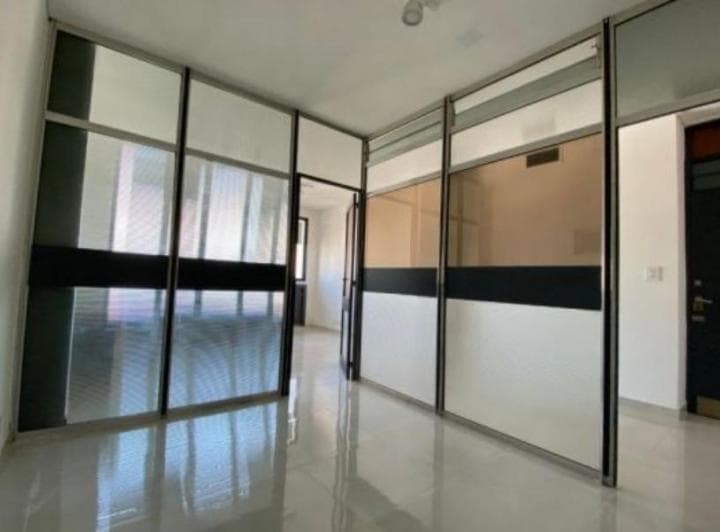 Oficina en Alquiler Ideal Para Consultorio - Zona Centro - 3
