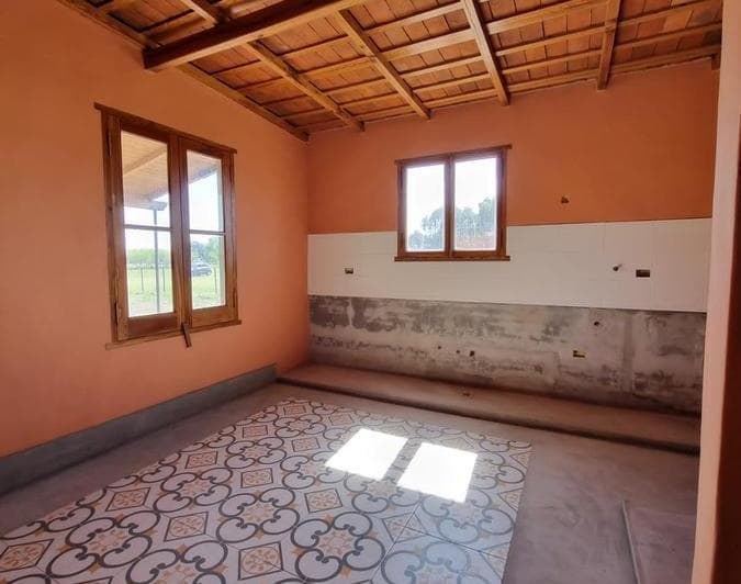 Casa de Campo a Estrenar Sobre Lote de 3800 m² - Saladillo - Zona Mini Zoo - 4