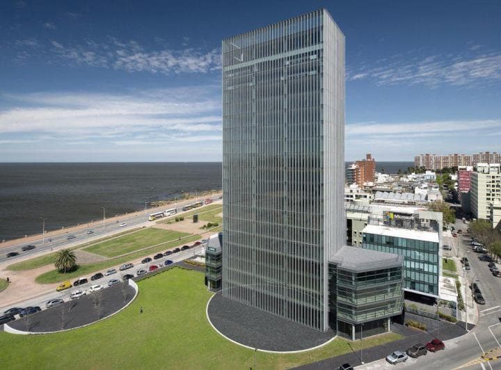 Plaza Alemania - Alquiler de Oficinas - 2