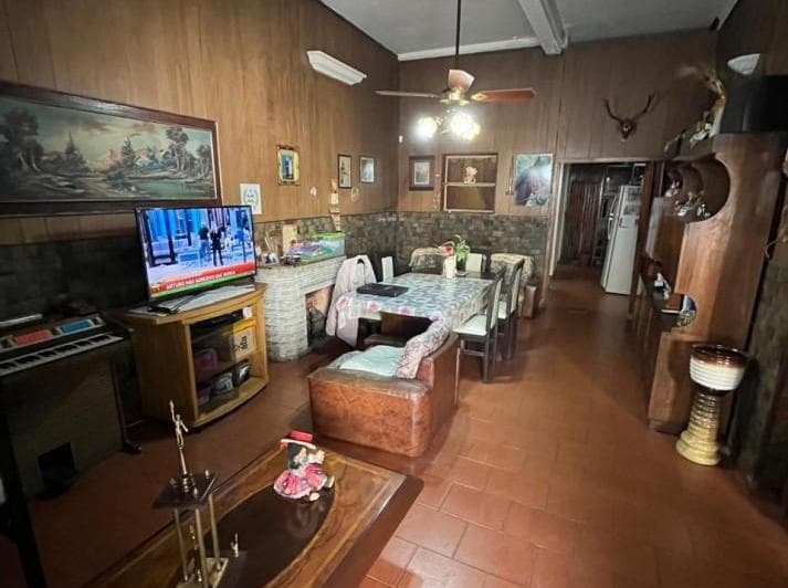 Coronel Cardenas 2400. Casa 3 Ambientes. - 3