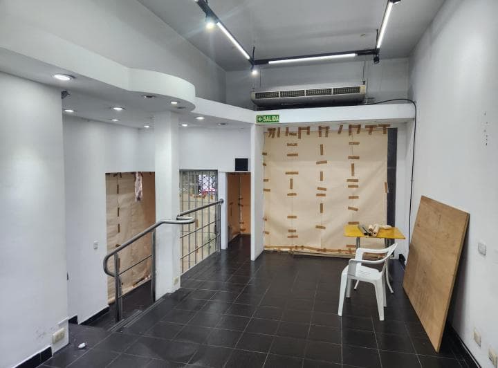 Local en Alquiler | Av Santa Fe y Pueyrredón, Recoleta | 87 m² - 2