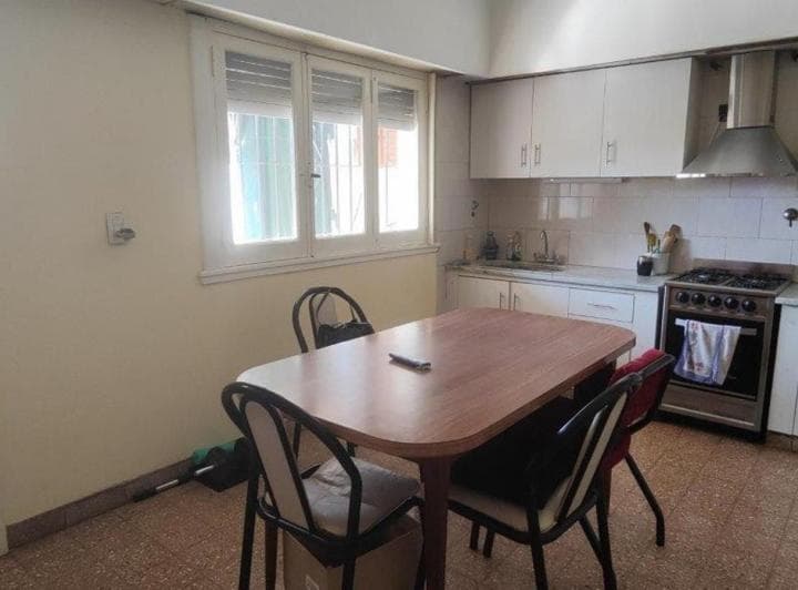 Venta de Casa Más Local Comercial y Cochera - Venta en Block - Monte Grande Centro - 4
