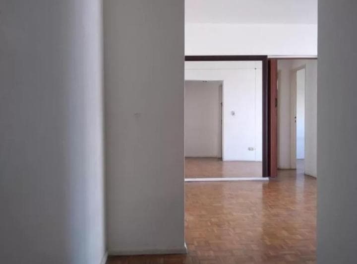 Muy Lindo Dpto 3 Amb con Balcón, Cocherapiso Alto - Monserrat - 3