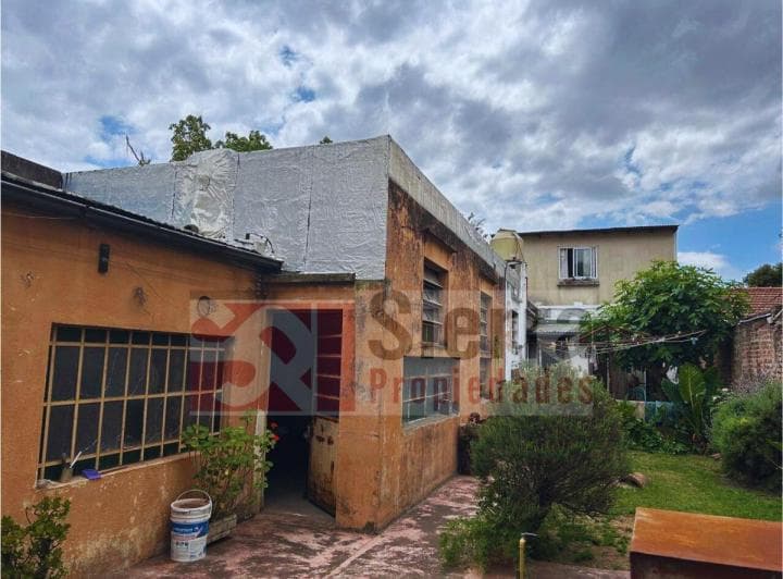 Amplio Lote con 2 Casas, Galpon y Taller, Boedo 1277 L. de Zamora - 4