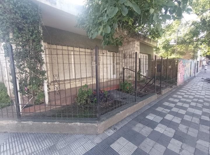 Venta Terreno 550 m² Casa 229 m² - Av Patria 1196 - 2
