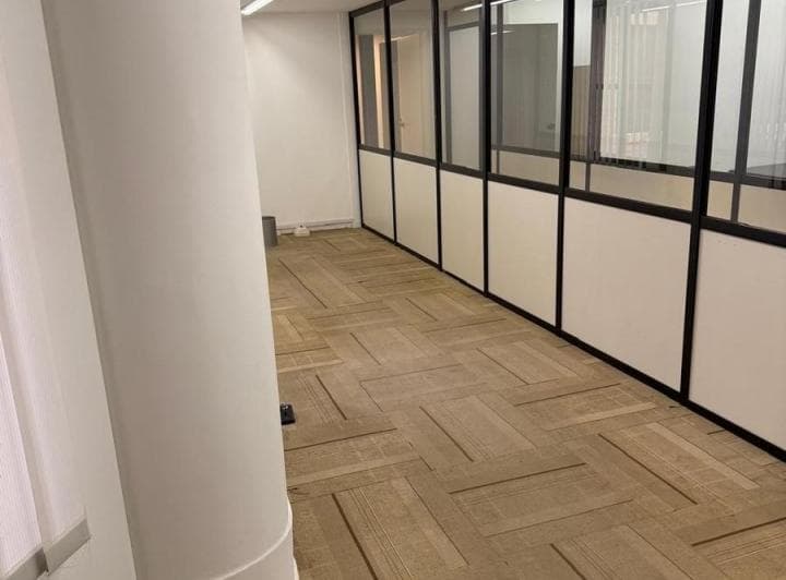 Alquiler de Oficina de 200 m² en San Isidro - 5