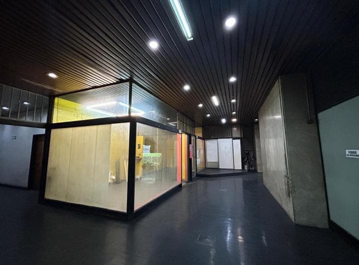 En Venta Local en Galeria Parana y Av Corrientes - 4