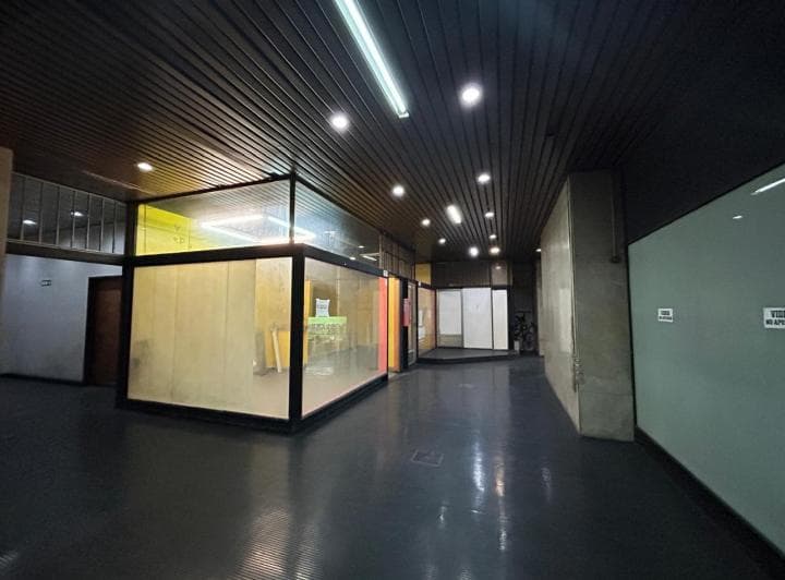 En Venta Local en Galeria Parana y Av Corrientes - 5