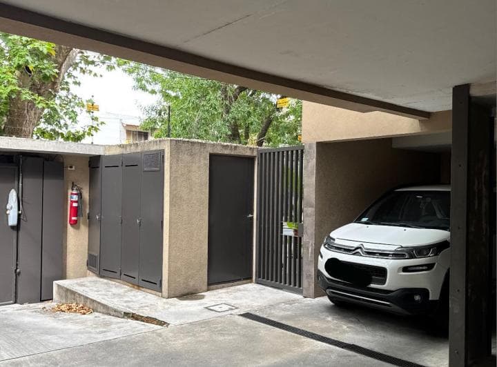 Hermoso Departamento de 3 Ambientes, con Balcón Aterrazado y Cochera. - 2
