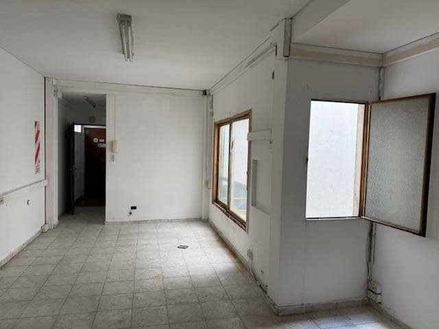Oficina de 28 m² en Alquiler en San Justo Centro - 3