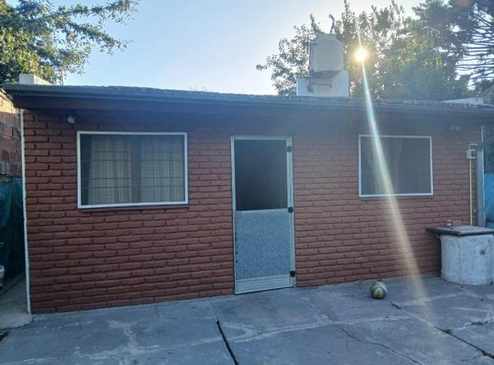 Casa a Una Cuadra Calle Uruguay - 300 m² - Escritura - 4