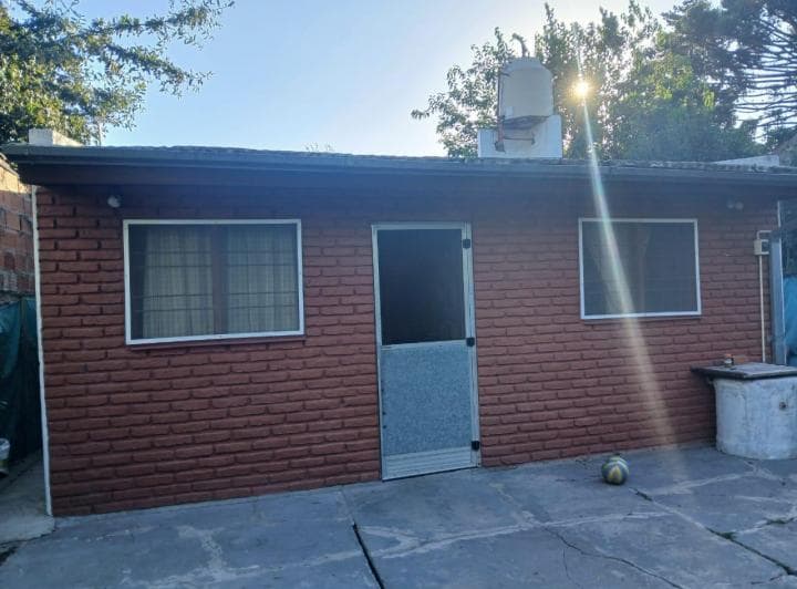 Casa a Una Cuadra Calle Uruguay - 300 m² - Escritura - 2