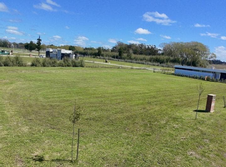 En Venta Lote en Arenas Chico, Mar del Plata. - 3