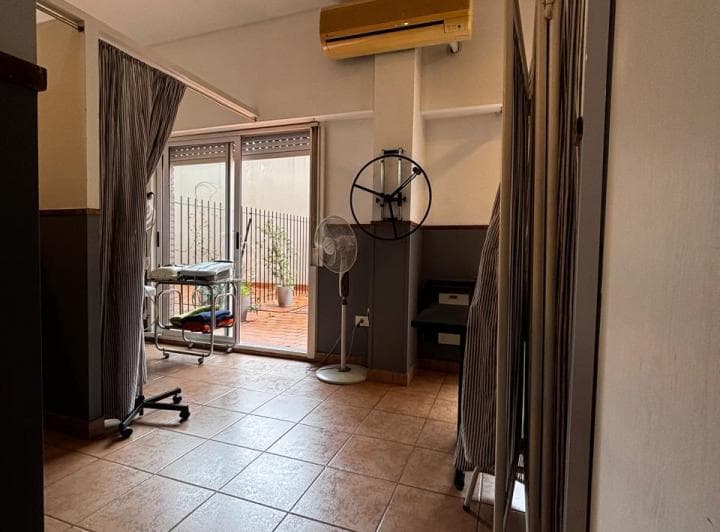 Venta - Oficina o Bien Monoambiente en Moron Centro con Amplio Patio. Excelente Zona Comercial. - 3