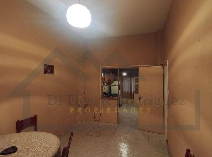 Venta Casa Sobre Lote Propio Sobre La Calle Simbrom, en El Centro de Devoto - 4