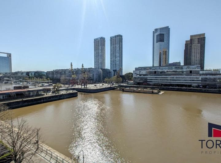 Oficina de Categoría en Dock 5 - Puerto Madero – Terraza Al Dique y Cochera - 4
