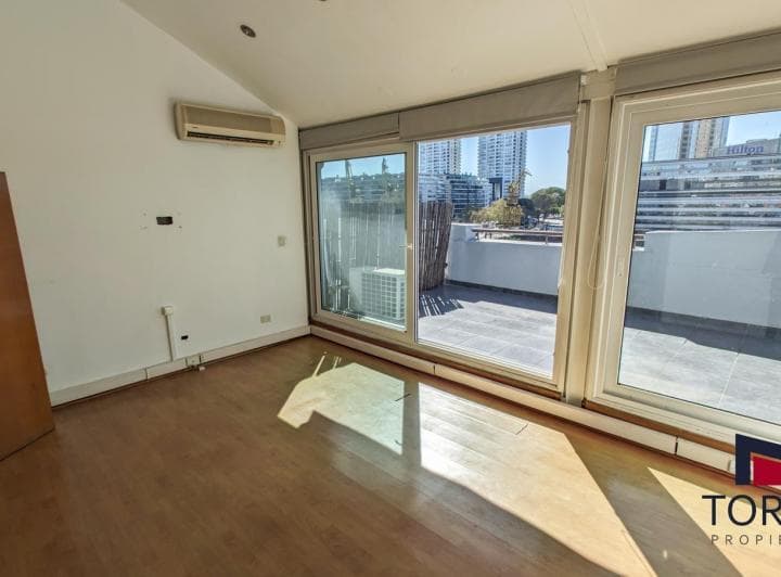 Oficina de Categoría en Dock 5 - Puerto Madero – Terraza Al Dique y Cochera - 3