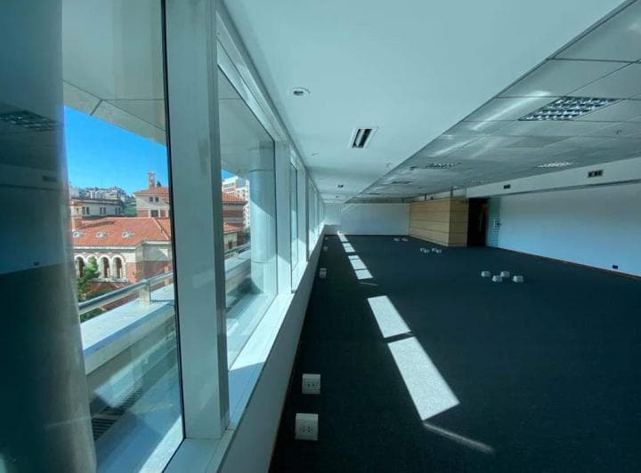 Oficina de Gran Categoria con Cochera. Ecipsa Tower. 250 m² - 4