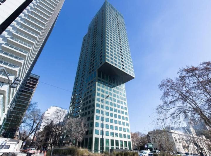 ¡Inversión Premium con Renta! Local Gastronómico de 390 m² Frente a Puerto Madero - 2