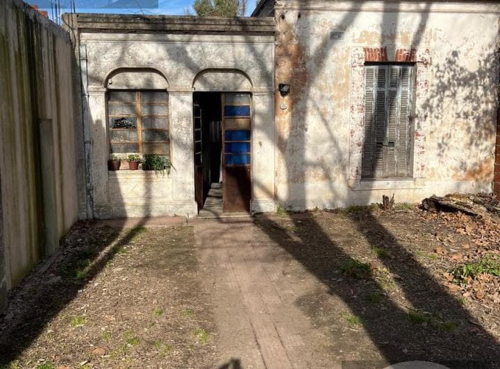 Terreno en Turdera con Casa a Demoler - 2