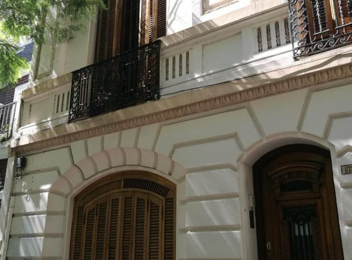 Casa de 440 m² con 4 Dorm. en Venta en Belgrano R - 2