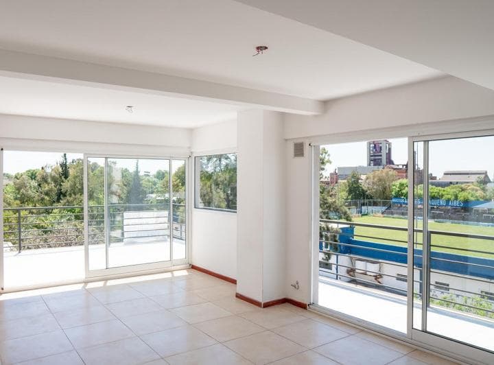 Departamento de 2 Dorm. en Barrio Arroyito - 3