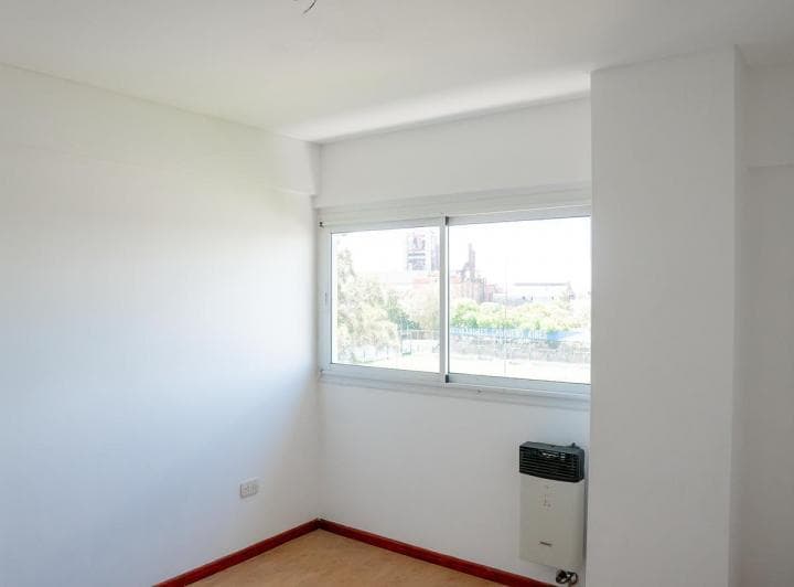 Departamento de 2 Dorm. en Barrio Arroyito - 4
