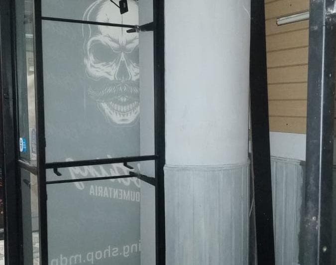 Local en Venta Y/o Alquiler con Clausura de Venta - 3