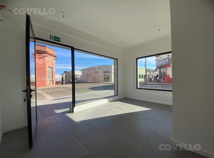 Local Comercial en Alquiler en Edificio Postal Carmelo - 2
