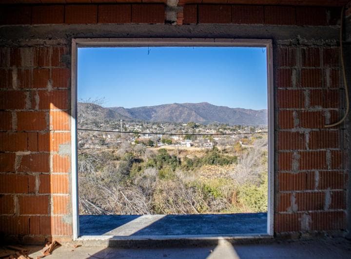 Venta! Casa en La Falda con La Mejor Vista a Las Sierras - 5