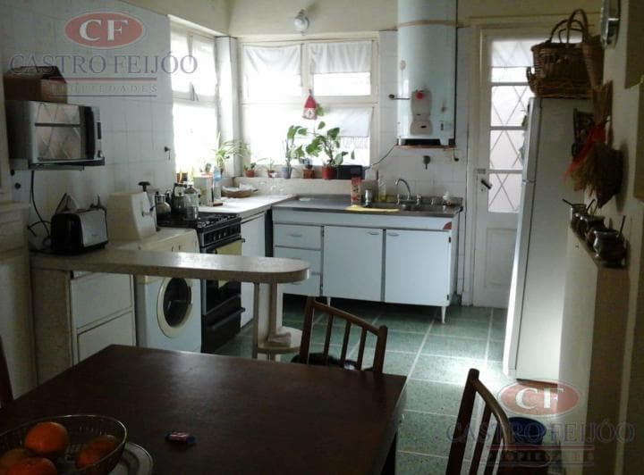 Venta Casa de 4 Ambientes en Rojas - 5