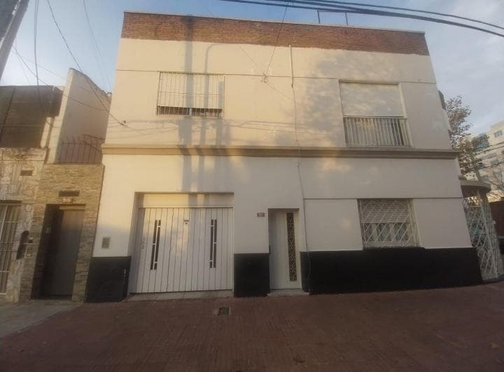 Venta Excelente PH 3 Ambientes en Primer Piso con Terraza - 2