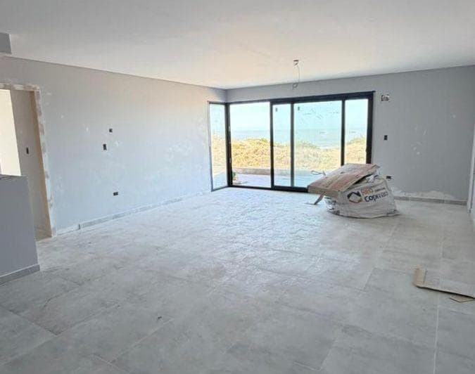 Venta Semipiso de Tres Dorm., Torre Faro 1, Monte Hermoso - 2
