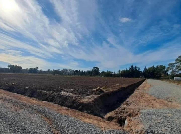 Terreno en Barrio Semicerrado El Pato Arturo Segui Seguridad Servicios - 2