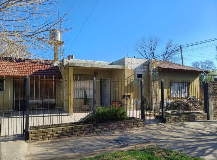 Casa a La Venta Para Refaccionar en Moreno Dueño Financia - 5