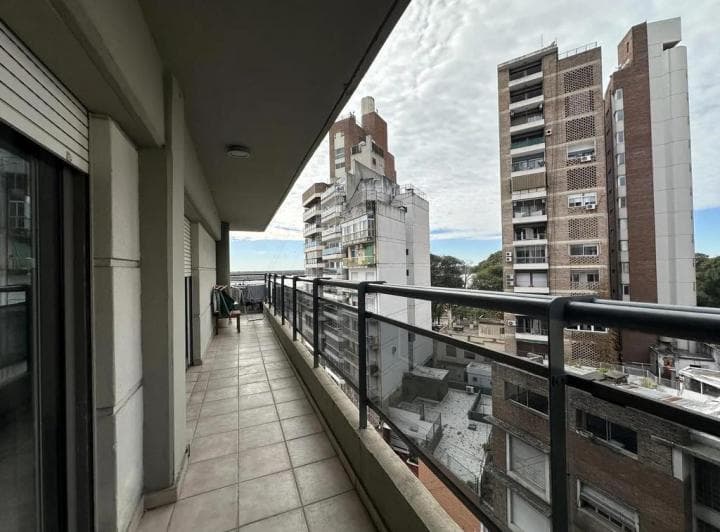 Departamento de 3 Dorm. con Cochera Se Vende - 3