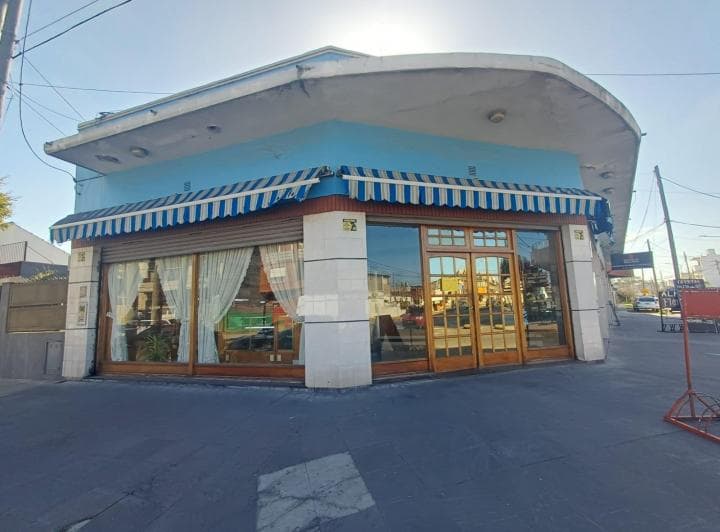 Venta de Edificio Comercial en Bloque - 4