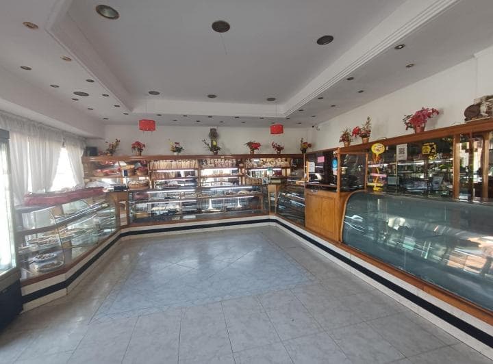 Venta de Edificio Comercial en Bloque - 3