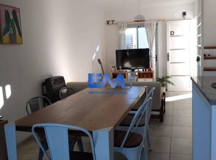 Vendo Departamento de Dos Dorm. C/ Balcon con Asador y Escritura B. - 2