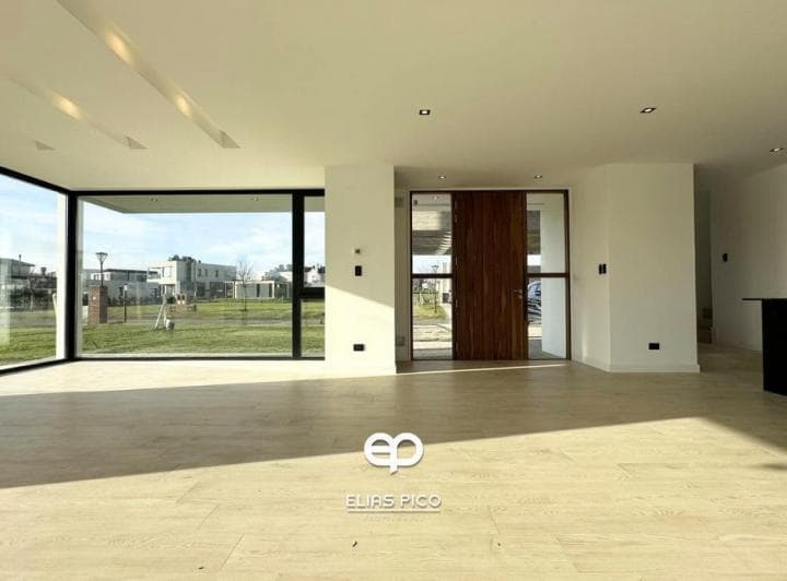 Venta Exclusiva Casa 5 Amb a Estrenar en Barrio Rumencó Joven - 5
